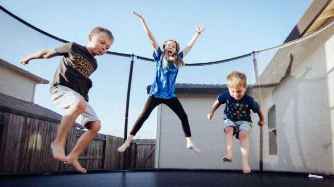 What to Consider to choose 12 ft trampoline