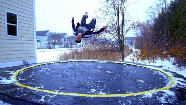 Safety Tips to Jump on Trampoline in Winter